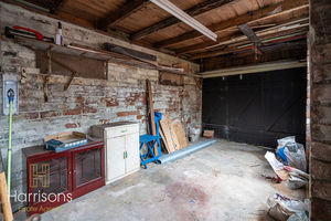 Photo 25- click for photo gallery